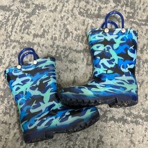 Kids Blue Camo Rain Boots